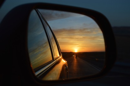 rear-view-mirror-835085_1920